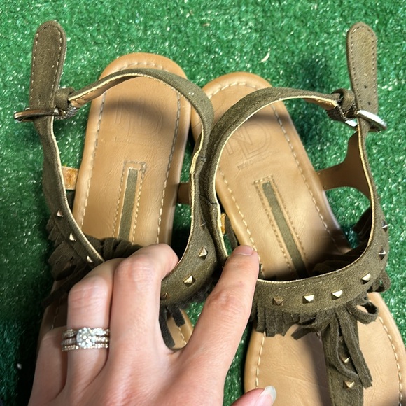 Sandals with fringe - Picture 3 of 6